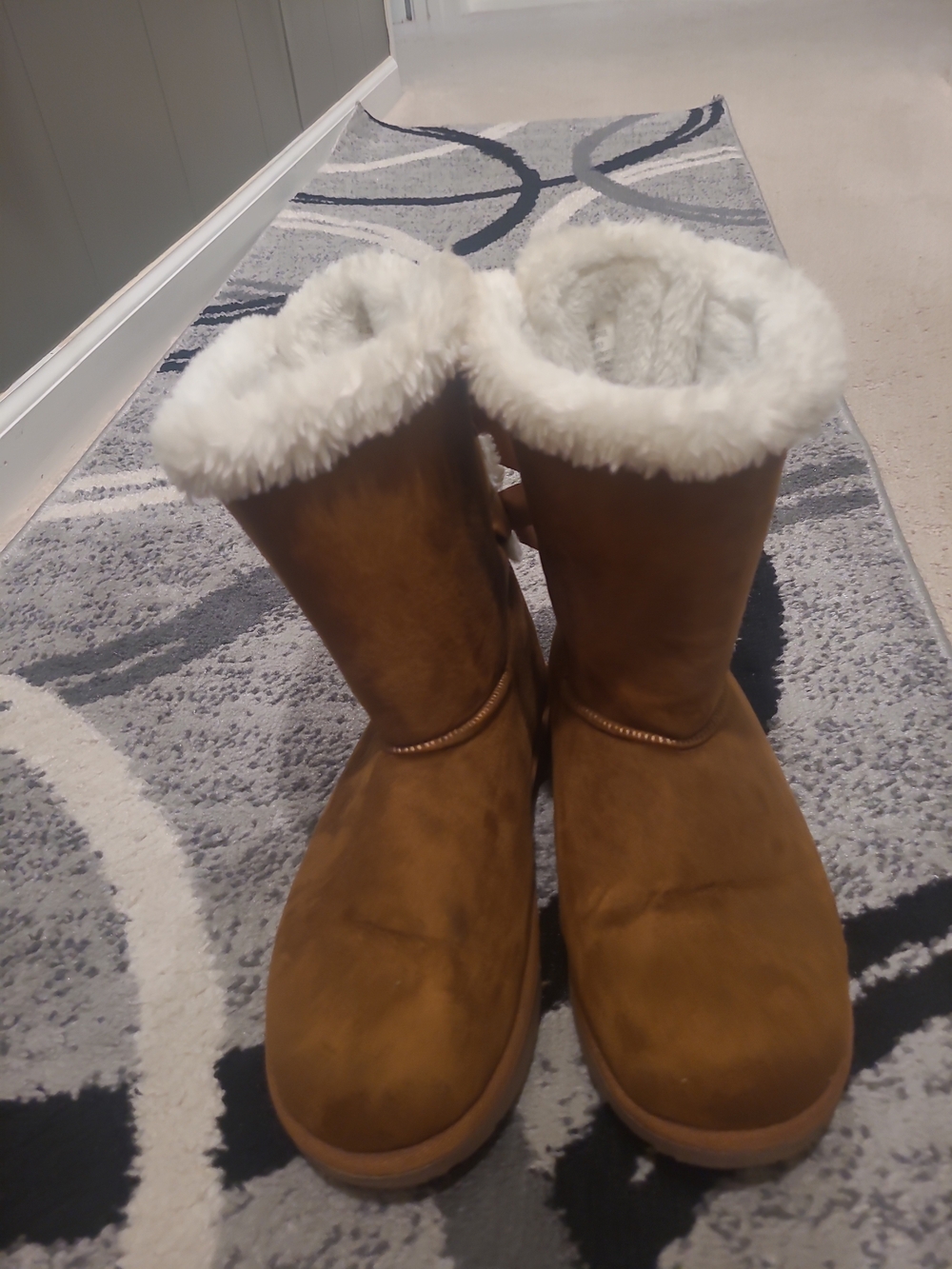 Jessica Cline Elloree Boots Faux Suede / Faux Fur Slip-on Women's 8M